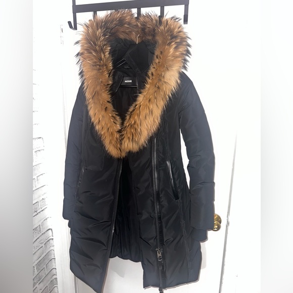 Mackage for sale - Picture 2 of 8